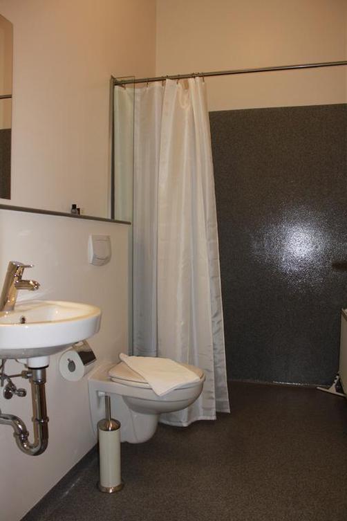 Höfn Inn Guesthouse - Hofn - Bathroom