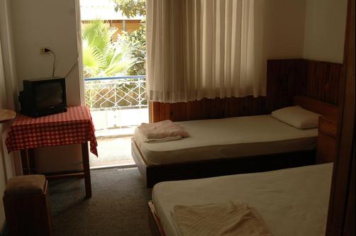 Kiyak Hotel - Demre - Bedroom