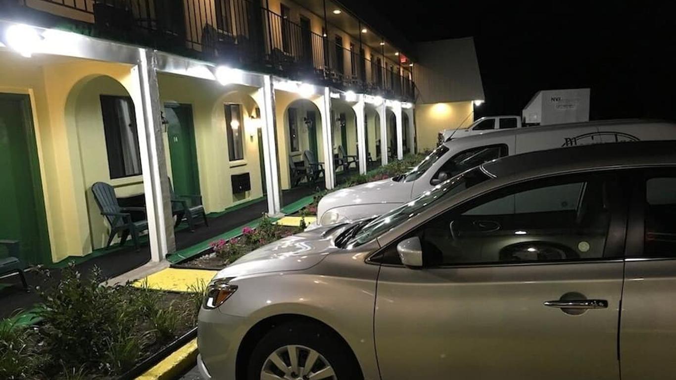 Granada Inn Motel - Kalkaska