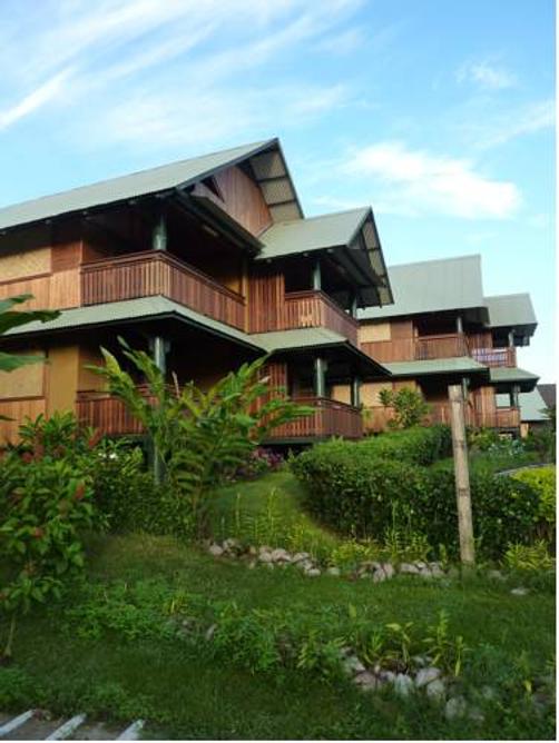 Kokopo Beach Bungalow Resort - Kokopo - Building
