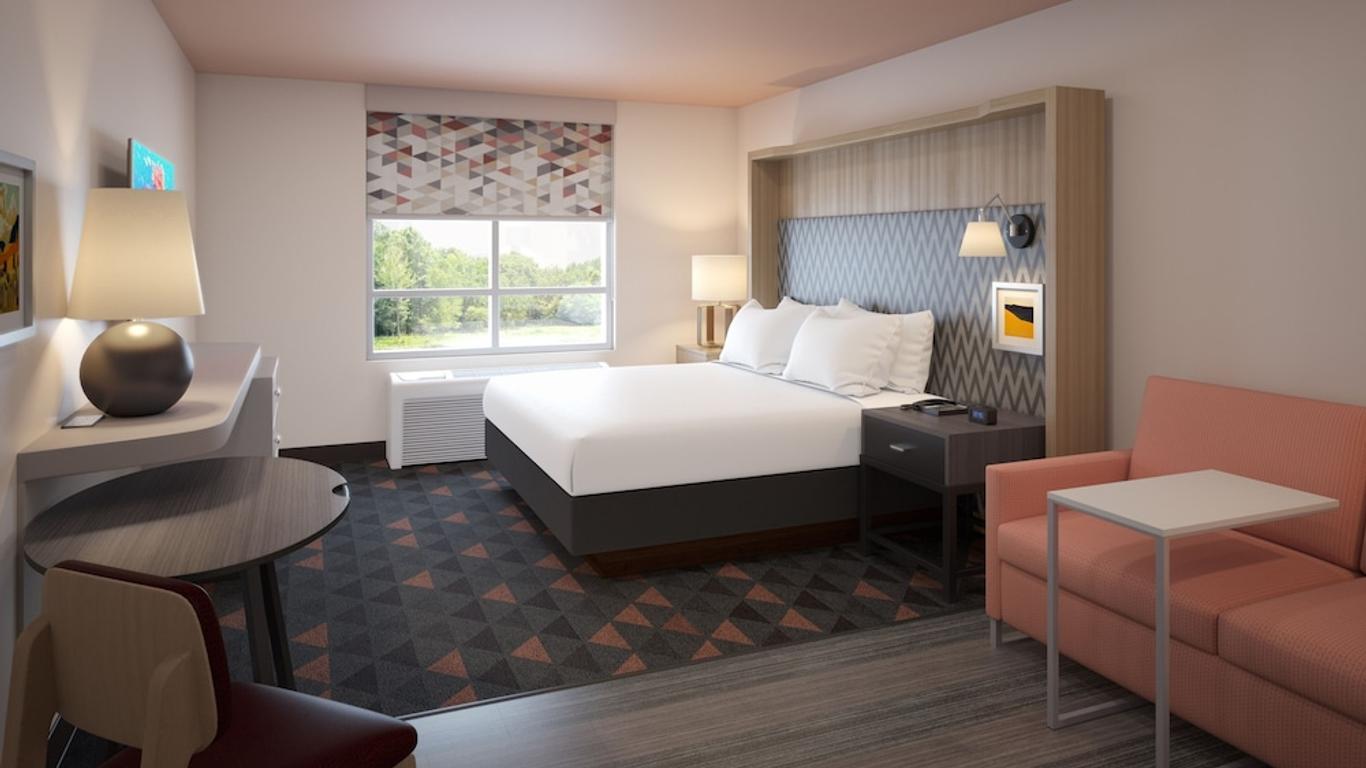 Holiday Inn & Suites Memphis Southeast-Germantown