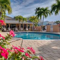 Perfect Retreat! - Coconut Villa's Suite 10