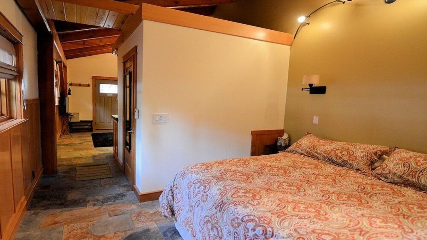 Carriage House Accommodations