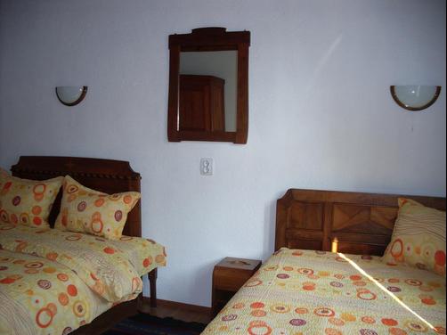 Tsutsovi House - Kalofer - Bed