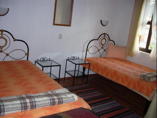 Tsutsovi House - Kalofer - Bed
