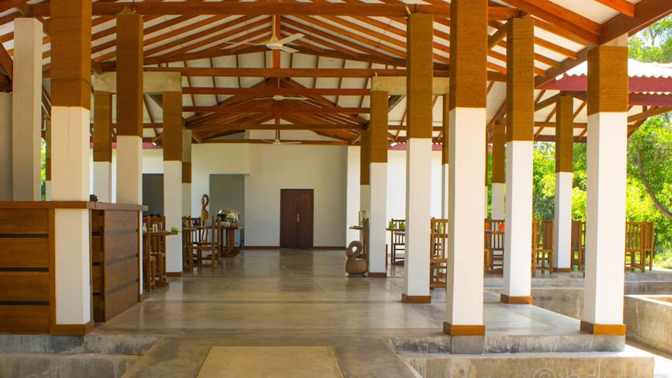 Lario Resort Sigiriya