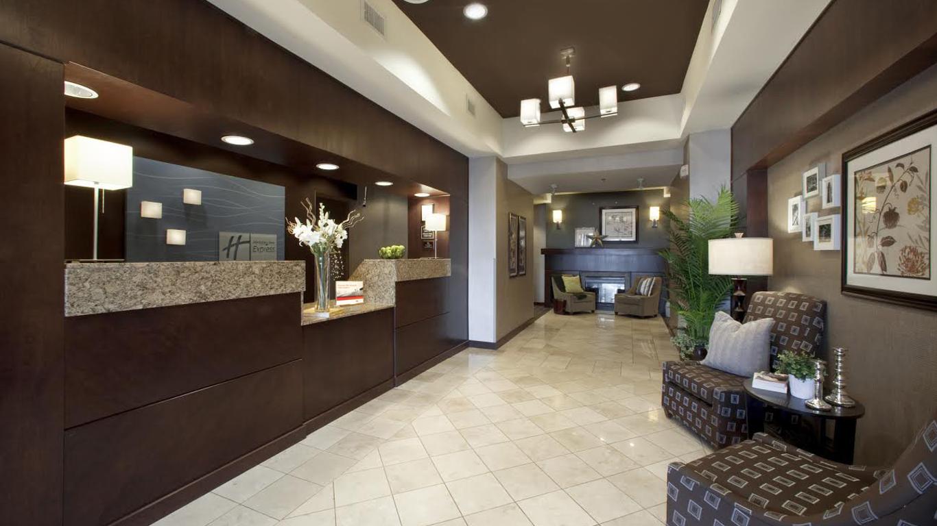 Holiday Inn Express & Suites Atlanta Nw - Powder Springs