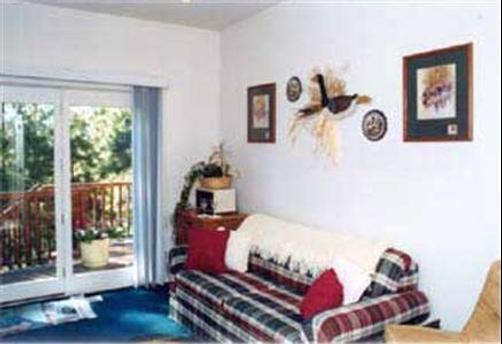 River Cove Elegant Waterfront Bed and Breakfast - Post Falls