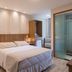 Hotel Serra Everest, Nova Friburgo room with double bed and glass-enclosed bathroom