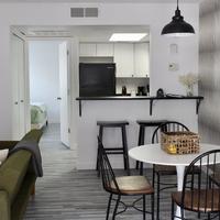 Upgraded Condo Close to All the Tempe Action