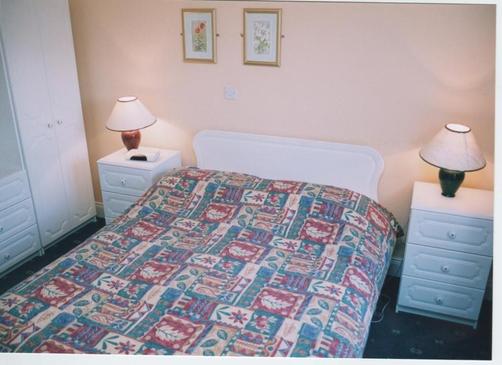 Killarney Self-Catering - Haven Suites - Killarney - Bed