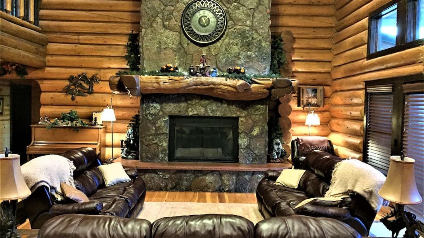 Luxurious Cabin within exclusive Hidden Meadow Ranch