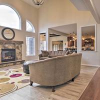 Large Hersey House with Pool and Gas Fireplace!