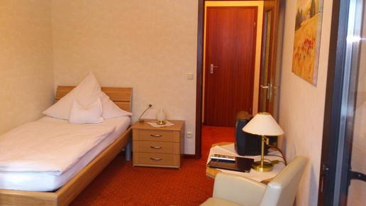 Cafe-Pension Waldesruh - Willingen