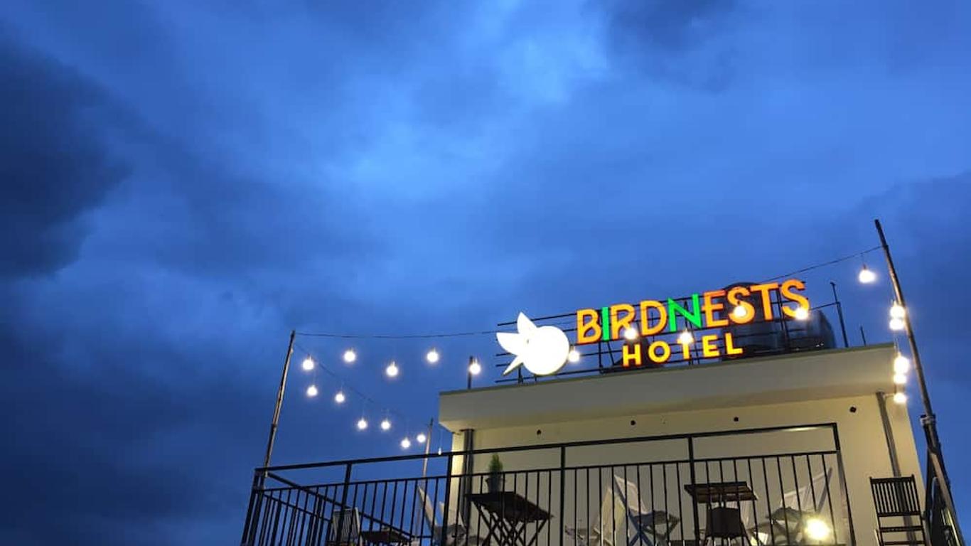 Birdnests Hotel