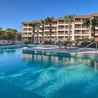 Hilton Head Island Vacation Rental with Outdoor Pool