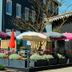 greet La Teste Bassin d'Arcachon in La Teste-de-Buch with outdoor terrace, umbrellas and seating