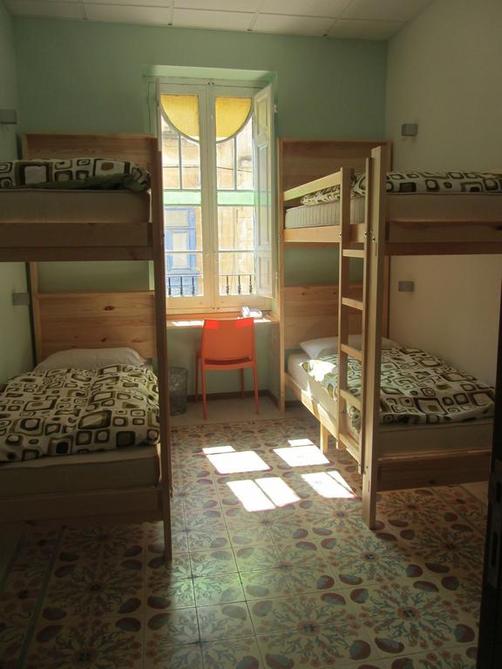 Corner Hostel - Sliema