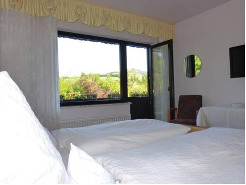 Cafe-Pension Waldesruh - Willingen