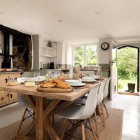 Weeke Brook - Quintessential thatched luxury Devon cottage