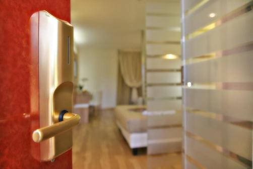 Kriss Internazionale Hotel - Bardolino