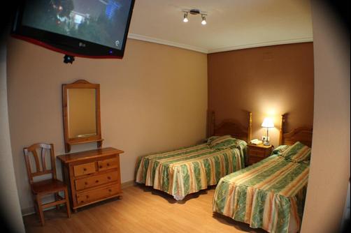 Aparthotel Las Nieves - Nambroca