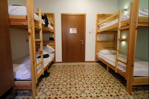 Corner Hostel - Sliema