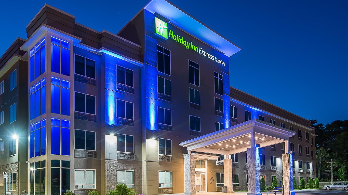 Holiday Inn Express & Suites Norwood-Boston Area