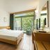 Park Hotel Abbadia in Abbadia Lariana: guest room with balcony doors and lake view