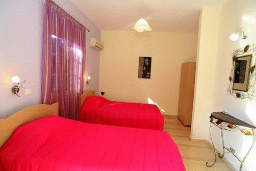 Emily's Apartments - Roda