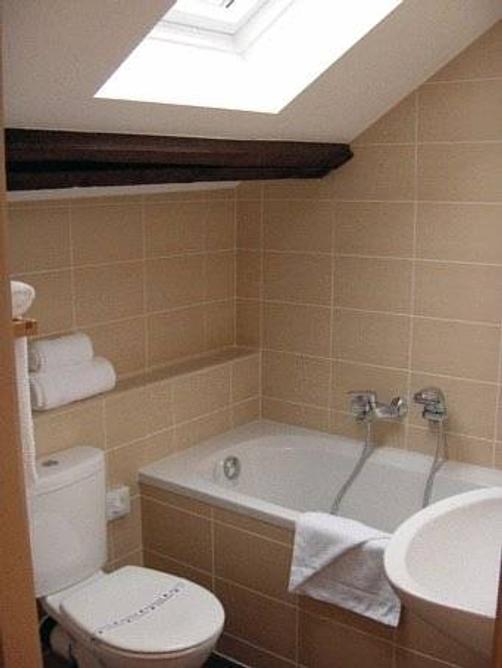 Hotel Giorgi - Bastogne - Bathroom