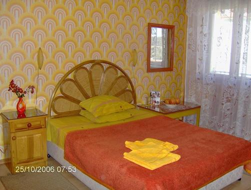 Family Hotel Emaly 1 - Bankya