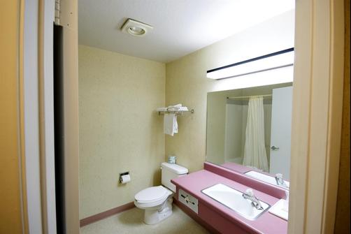 Americas Best Value Inn Dunnigan - Dunnigan - Bedroom