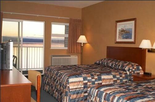 Beach Gardens Resort And Marina - Powell River