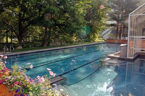 Hawk Inn and Mountain Resort - Ludlow