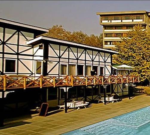 Hotel Broadway - Srinagar - Pool
