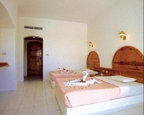 Cinderella Beach - Al Qusayr