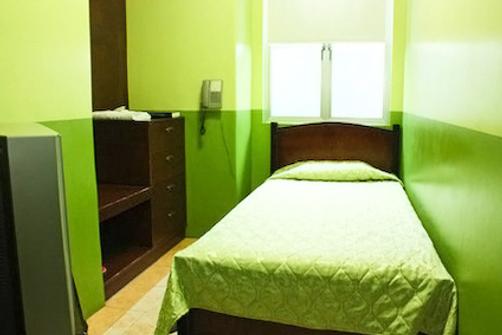 GV Hotel Camiguin - Camiguin - Bedroom