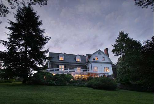 Hamanassett Bed & Breakfast - Chester Heights - Building