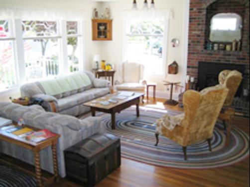 Rose River Inn B&B - Astoria - Living room