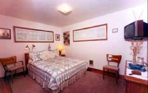 Hostess House - Portland - Bedroom