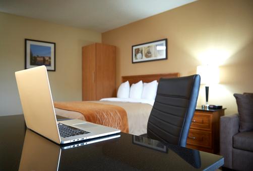Comfort Inn - Charlottetown (Prince Edward Island) - Bedroom