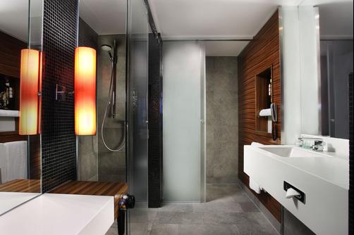 Steigenberger Airport Hotel - Frankfurt am Main - Bathroom