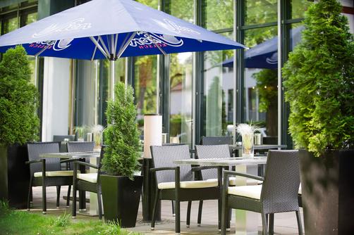Park Inn by Radisson Cologne City West - Cologne - Outdoors view