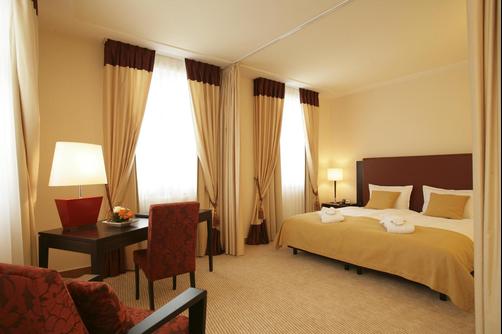 Steigenberger Hotel de Saxe - Dresden - Bedroom