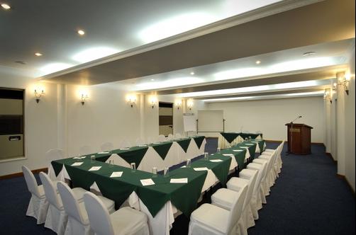 Berjaya Hotel Colombo - Mount Lavinia - Conference room