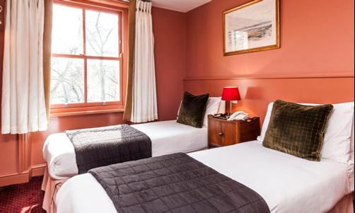 Castleton Hotel - London - Bedroom