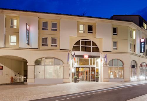 Ibis Poitiers Centre - Poitiers - Building