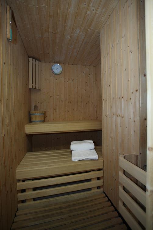 Suites Apartamentos Los Girasoles - Zaragoza - Spa