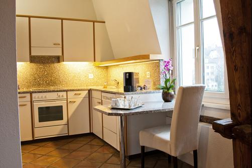 Seestrasse Apartments Drei Könige - Zurich - Kitchen